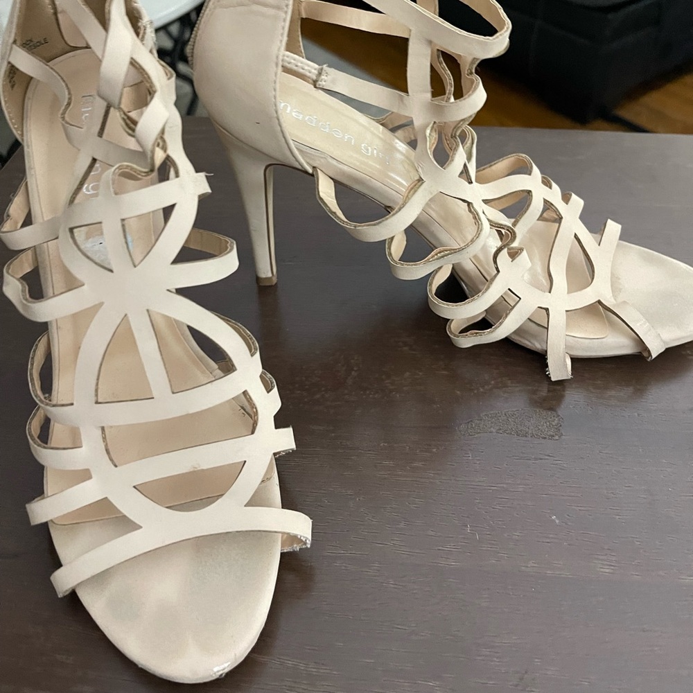 Used nude heels